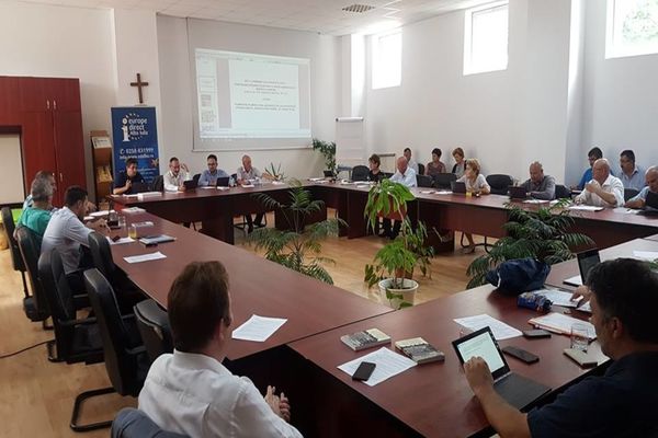 Consiliul Local din Alba Iulia a aprobat indexarea impozitelor şi taxelor locale, pentru anul 2020, cu rata inflaţiei. Care sunt noile valori impozabile