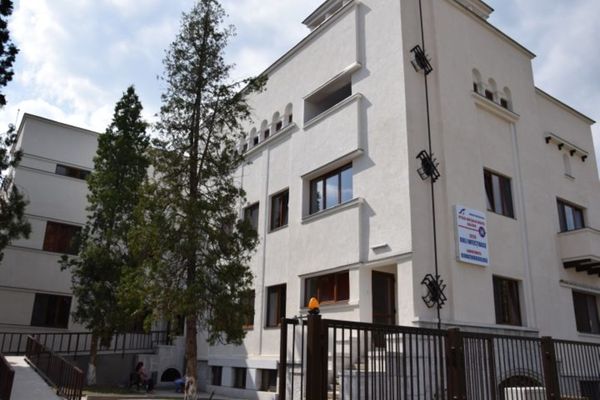 Rată mare de vindecare a bolnavilor cu COVID 19 la secția de Boli Infecțioase a Spitalului Județean de Urgență. Cel mai tânăr pacient vindecat este o fetiță în vârstă de 5 ani 