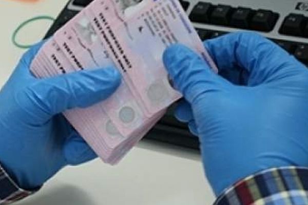 A încercat să păcălească polițiștii cu un permis de conducere unghuresc fals