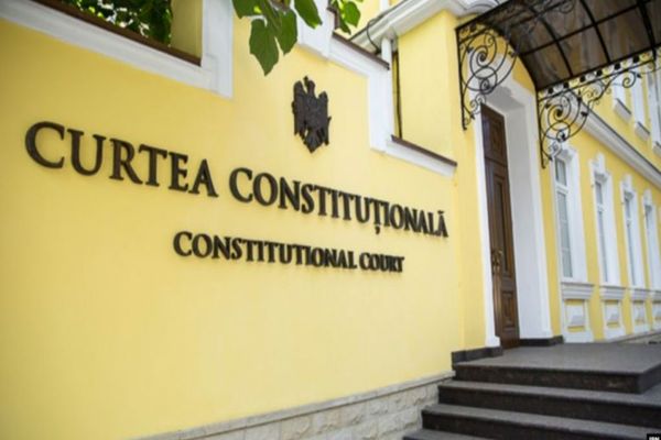 Decizie de maximă importanță a CCR: internarea obligatorie și detașarea medicilor SUNT CONSTITUȚIONALE