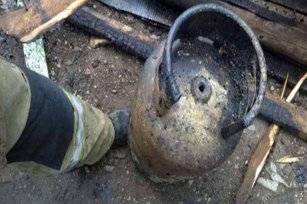 Cum folosești corect butelia. Sfaturi de la pompieri