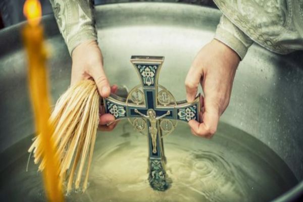 Boboteaza, sărbătorită în condiții speciale. Precizări de la Patriarhie