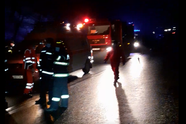 VIDEO | Grav accident între Cluj şi Oradea! Un bărbat din Neamţ a murit, iar altul din Alba a fost rănit