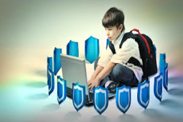 Ziua Internaţională a siguranţei pe internet: Sfaturi pentru protecția copiilor în mediul online