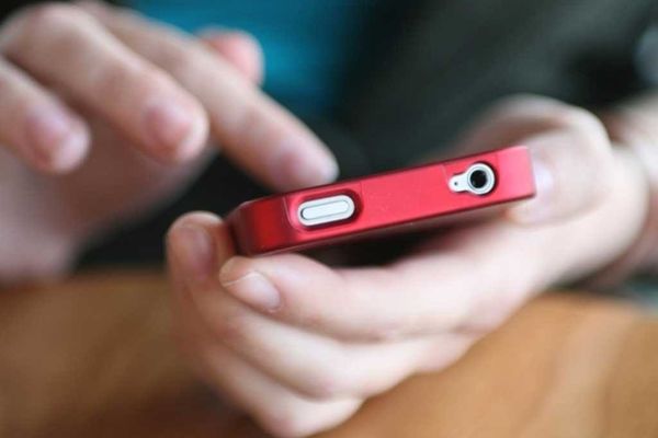 Cetățenii municipiului pot lua legătura, telefonic, cu reprezentanții centrelor de vaccinare