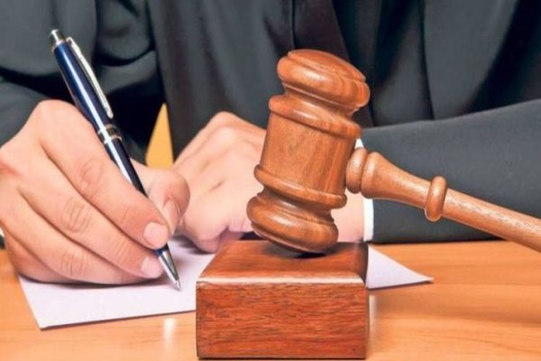 30 de zile arest la domiciliu pentru un șofer din Alba Iulia