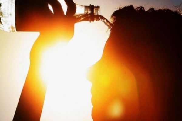 România sub cod galben și portocaliu de caniculă