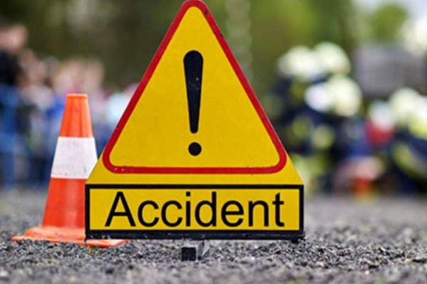 O șoferiță neatentă a produs un accident rutier în care au fost implicate trei mașini