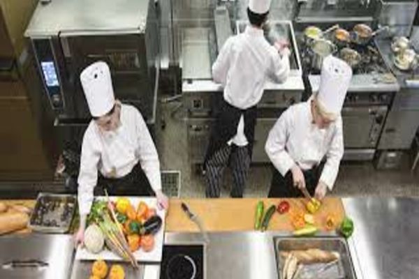 Ce a furat un bărbat din bucătăria unui local din Vințu de Jos