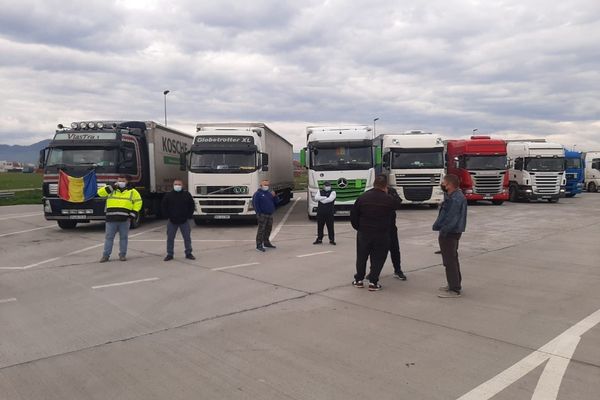 Protest al transportatorilor de marfă. Trafic ÎNGREUNAT în toată țara