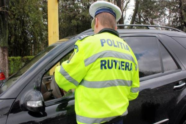 Sibian, pus sub control judiciar după ce a încercat să păcălească polițiștii cu un permis de conducere fals