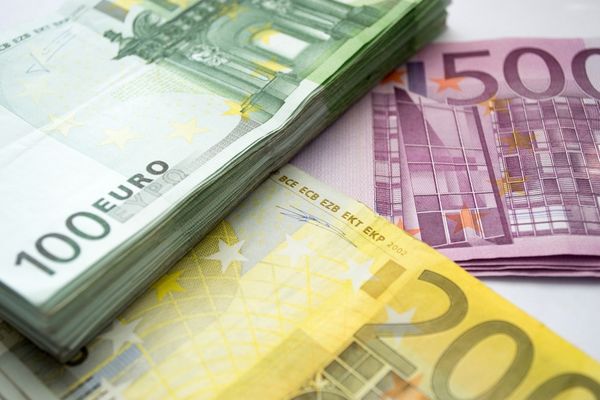 BNR: Euro atinge un nou maxim istoric față de leu