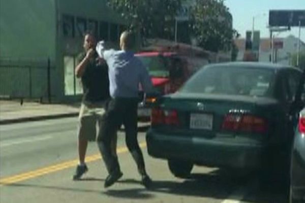 O simplă tamponare s-a lăsat cu bătaie! Agresorul a fost liniștit în arest