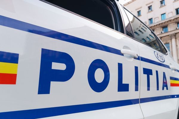 Și-a amenințat cu moartea propriul tată