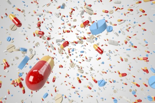 Lista medicamentelor esențiale pentru pacienții din România, aprobată de ministrul Sănătății. Circa 1.000 de medicamente esențiale, decontate 100%