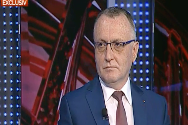 Ministrul Sorin Cîmpeanu: ”Vom începe şcoala cu prezenţă fizică, fără niciun fel de scenarii”