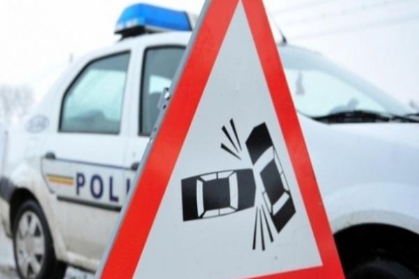 Reținut de polițiști după ce a provocat două accidente în aceeași zi