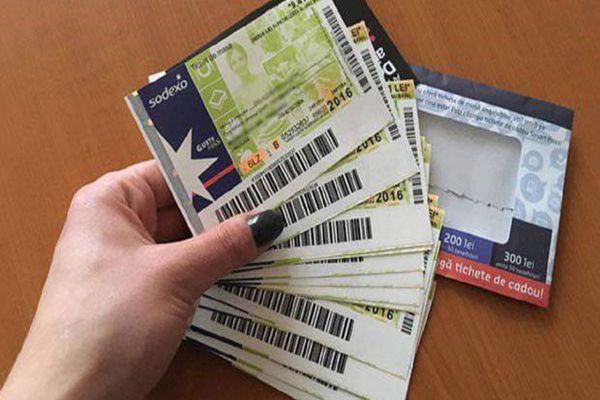 Românii care se vaccinează împotriva COVID-19 vor primi bonuri de masă de 100 de lei