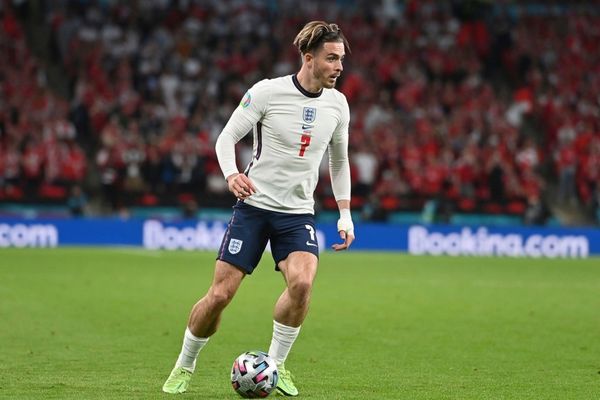 Transfer record în PREMIER LEAGUE!