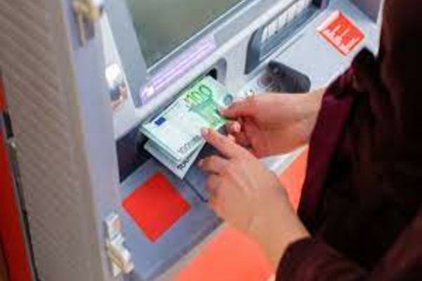 A crezut că a dat norocul peste el, dar s-a ales cu dosar penal! 