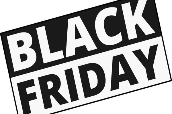Protecția Consumatorului anunță că a verificat și amendat 11 mari site-uri care promovau “reduceri speciale” de Black Friday
