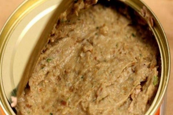 Cantitate URIAȘĂ de sare, descoperită în pateul vegetal! Protecția Consumatorilor trage un semnal de ALARMĂ