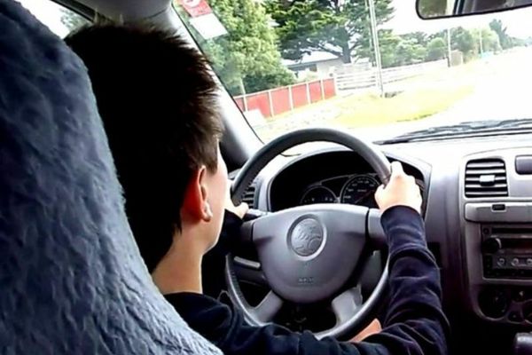 Teribilismul unui adolescent din Sebeș i-a adus dosar penal