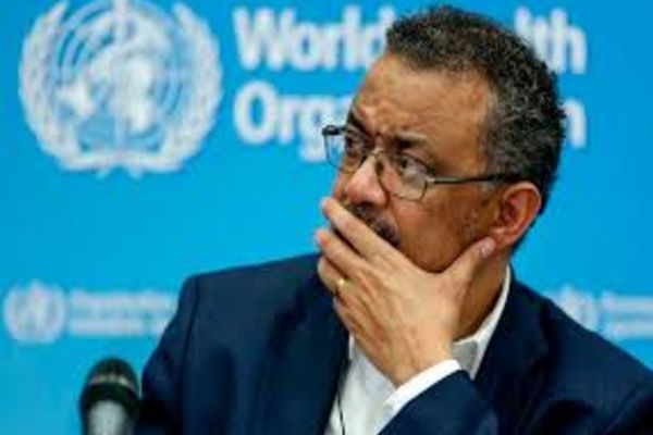 Șefii OMS se contrazic: În timp ce unii susțin că pandemia se va termina odată cu Omicron, alții fac avertismente dure