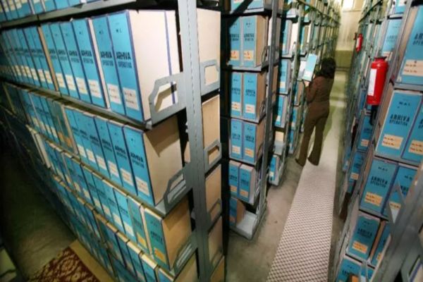 CNSAS face lumină. Cum erau recrutați elevi minori de către foşti ofiţeri de Securitate şi Miliţie