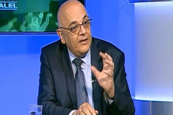 Raed Arafat: Cei care au orice simptom de răceală să se testeze - Ce spune despre noi restricții și FINALUL pandemiei