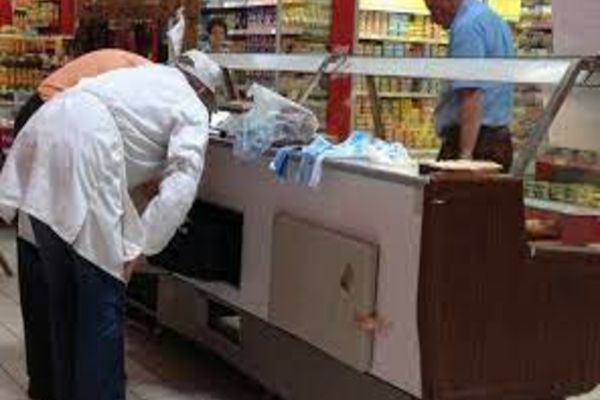 Aproape 6.000 de controale la operatorii din industria alimentară! Amenzi de peste 500.000
