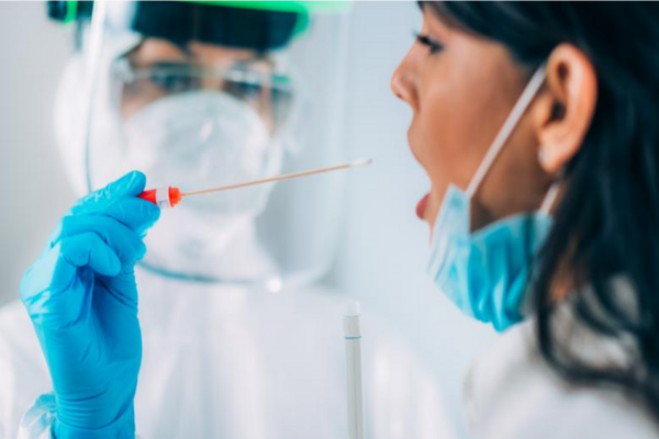 INSP: Aproape 50% din infectările COVID-19 au fost la persoane vaccinate - De ce s-au îmbolnăvit. DOCUMENT