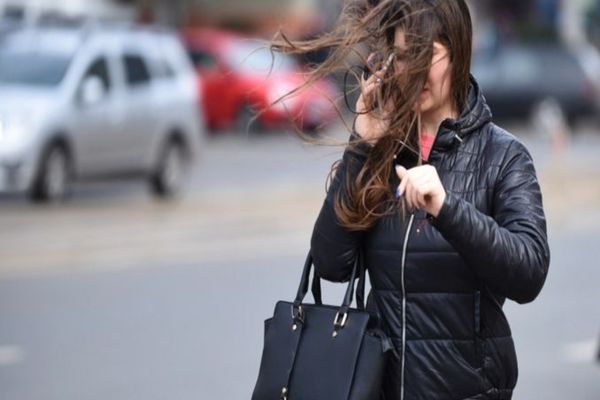 Cod galben de vânt și ninsori în mai multe regiuni din țară