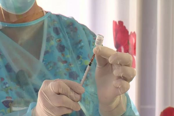 Vaccinarea anti-Covid, exclusiv la cabinetele medicilor de familie