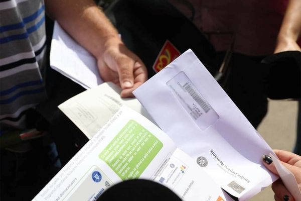 Nicolae Ciucă: Primele carduri pentru voucherele sociale au fost distribuite vineri și vor fi încărcate din 20 iunie