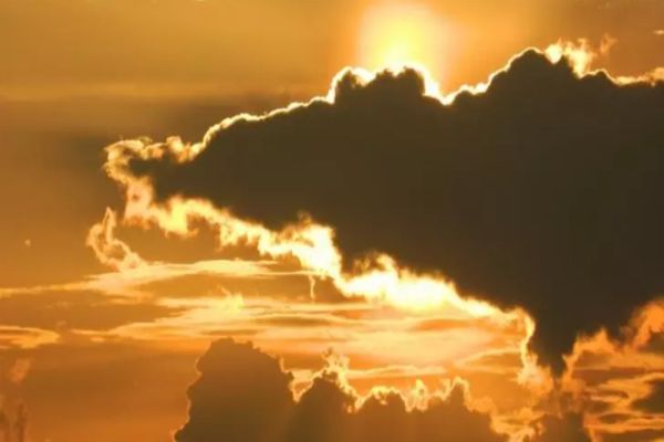 AER TROPICAL peste România - zonele lovite de un val de căldură. Unde se întorc în forță vijeliile