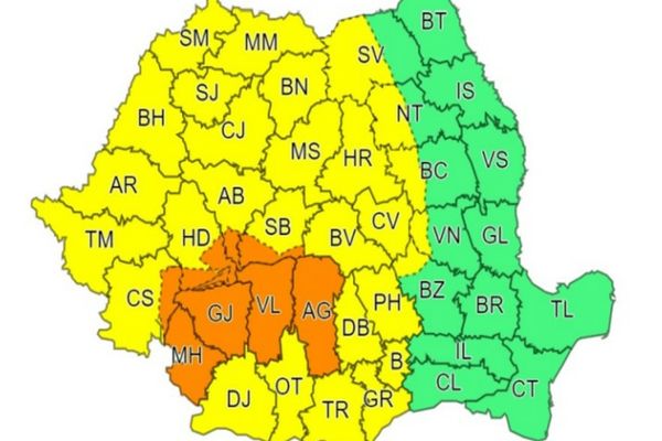 Ploi torenţiale, grindină și caniculă. Noi alerte meteo