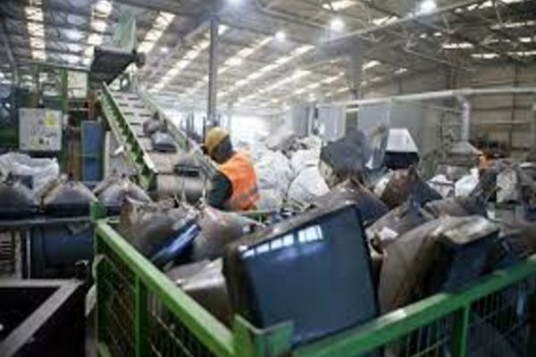 Lansarea primei runde de atragere de fonduri în cadrul Programului Fabrici de reciclare