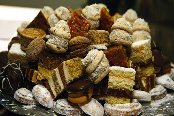 Valul de scumpiri lovește și industria gastronomică. Cofetarii fac prăjituri mai mici din cauza creșterii prețurilor