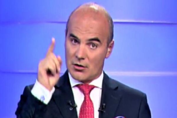 Rareş Bogdan: PSD are miniştrii Muncii şi Finanţelor. Să facă bine să găsească bani şi să creştem pensiile cu cât mai mult posibil