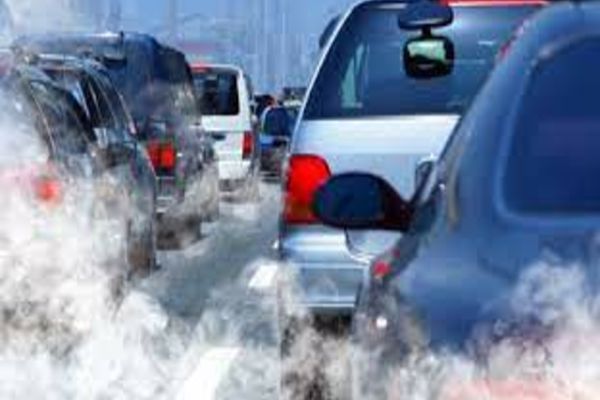 Comisia Europeană propune noi standarde Euro 7 pentru a reduce emisiile poluante ale vehiculelor și pentru a îmbunătăți calitatea aerului