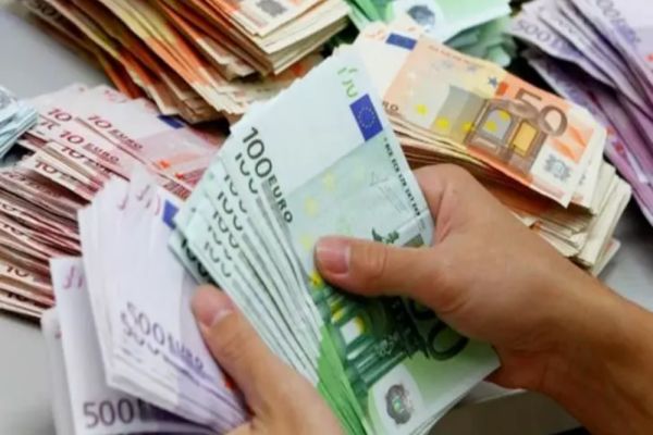Diaspora, cel mai mare investitor în România. Peste 65 de miliarde de euro în țara noastră din afara granițelor