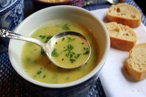 Supa miraculoasă care te scapă de răceală și gripă în câteva ore - medicii o recomandă în sezonul rece