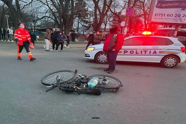 Biciclist accidentat de o șoferiță drogată