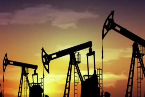 Preţurile petrolului au scăzut miercuri cu peste 3%, după date privind creşterea stocurilor în SUA