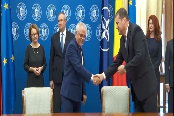 Ministrul dezvoltării, lucrărilor publice și administrației, Cseke Attila, a semnat 111 noi contracte de finanțare