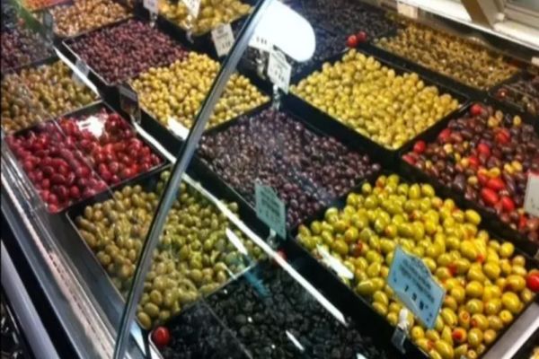 Adevărul despre măslinele din magazinele din România. Ce nu spun niciodată comercianții