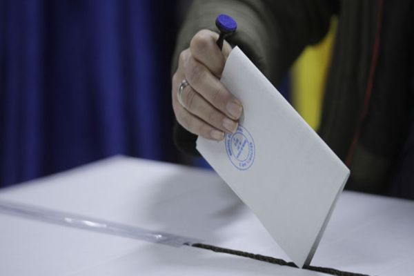 Sondaj INSCOP: PNL crește în preferințele electoratului. Comasarea alegerilor, soluția agreată de alegători