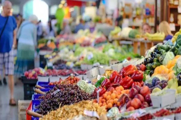 Se dau bani de la stat pentru masa de Paşte. Anunțul lui Marcel Boloș pentru milioane de români