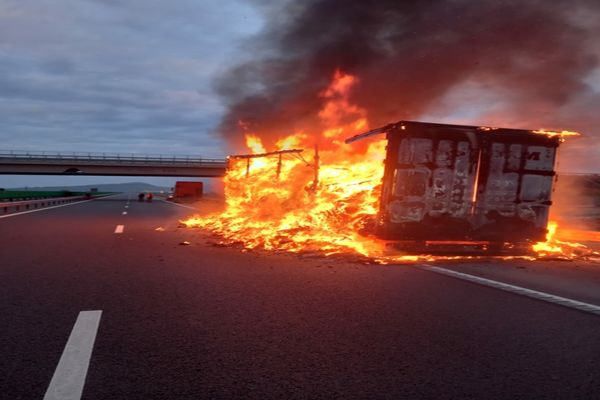 10 tone de materiale textile s-au făcut scum pe A10